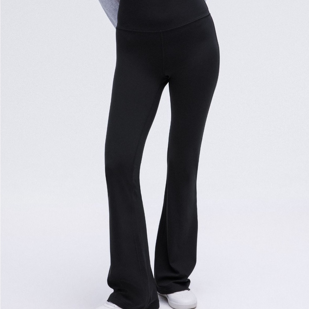Lululemon - Groove Nulu Super High Rise Flared Pants Regular Legnth